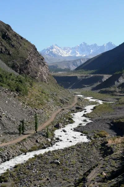 User submitted picture: Rio Yeso, Cordillera de l...
